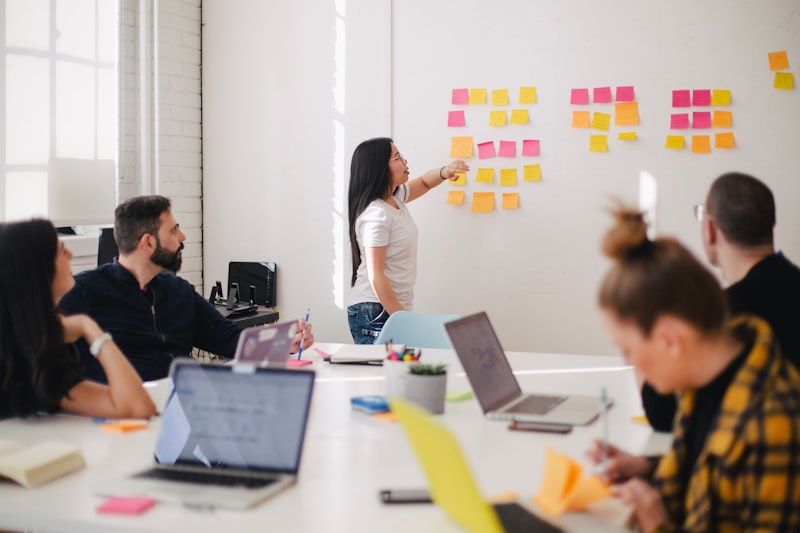 Consultoria Estrat&eacute;gica: estruture decis&otilde;es que levam sua empresa para o pr&oacute;ximo n&iacute;vel